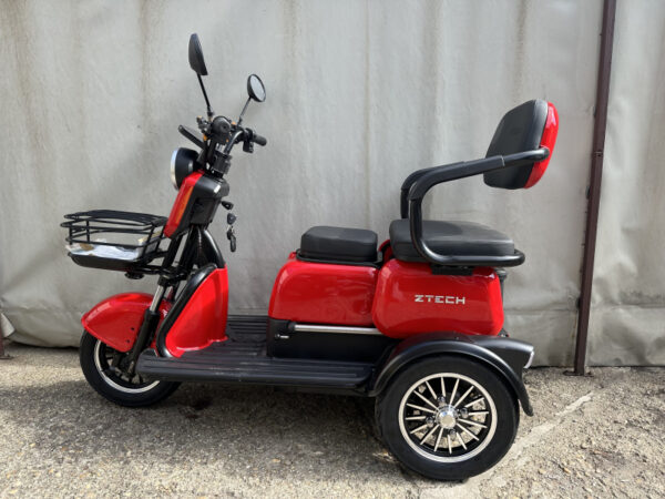 Z-Tech ZT-16 / A Elektromos Háromkerekű Jármű