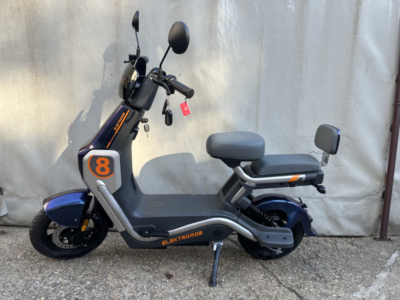 Polymobil E-MOB 30 Elektromos Robogó