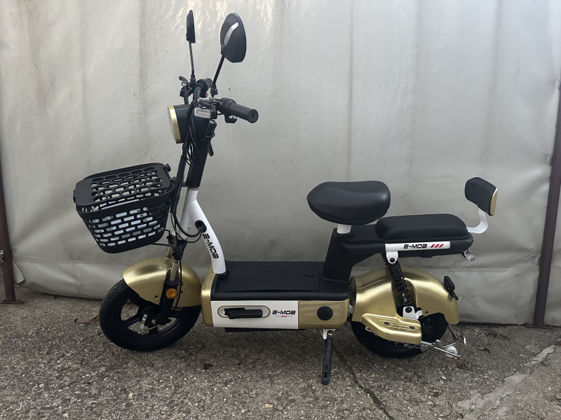 Polymobil E-MOB 38 Elektromos Robogó (Arany Színű)